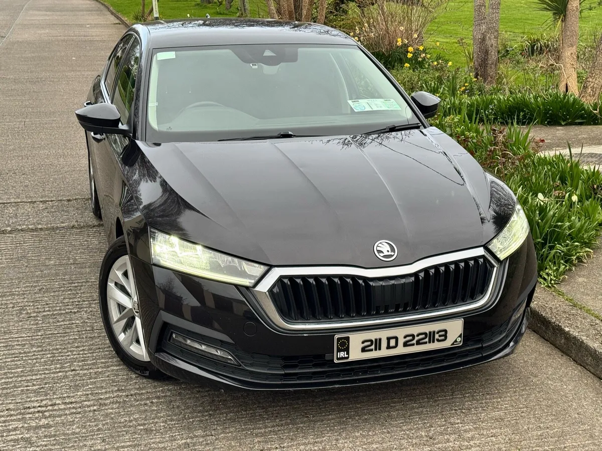 211 SKODA OCTAVIA AMBITION 2.0 DIESEL - Image 3