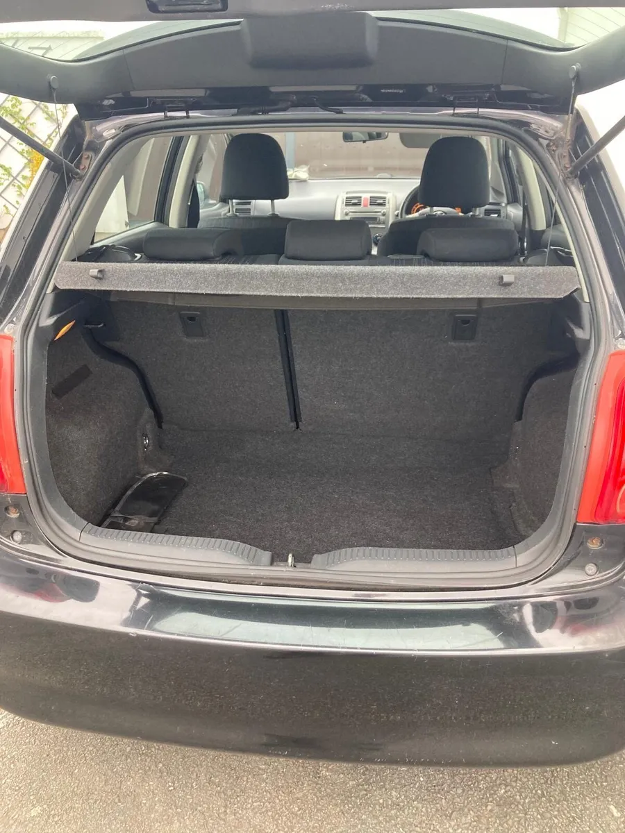 2010 Toyota Auris- Very Low Mileage - Image 3