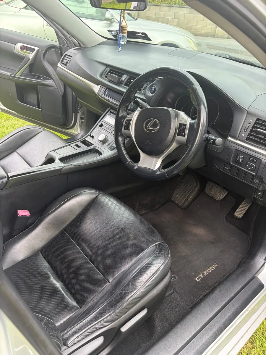 Lexus CT Hatchback Petrol Hybrid - Image 3