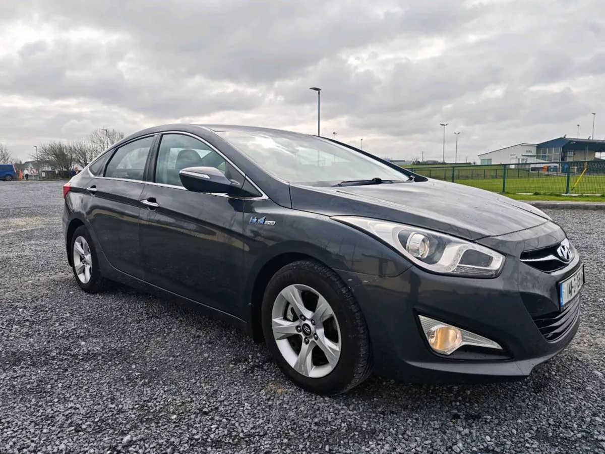 2014 HYUNDAI i40 ,NCT 01-27 - Image 1