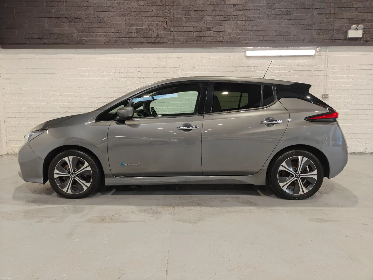 2019 NISSAN LEAF EV PREMIUM - Image 4