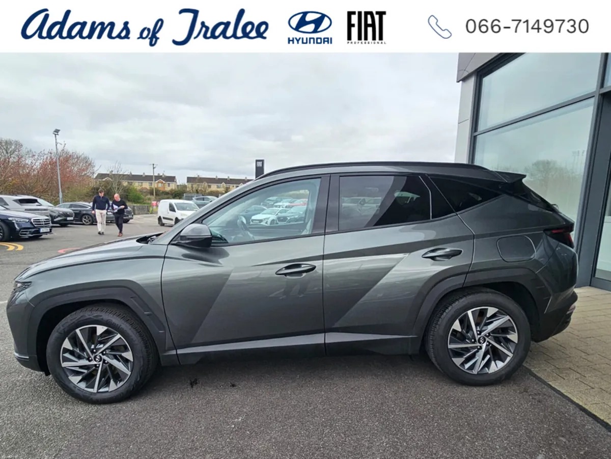 Hyundai Tucson EXECUTIVE 5DR - Image 2