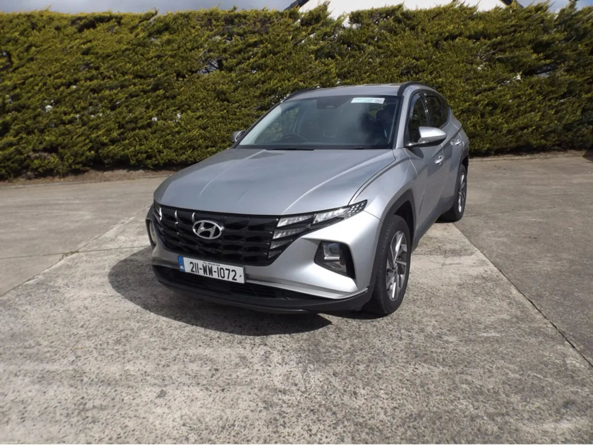 Hyundai Tucson IX35 EXECUTIVE 2WD 5DR - Image 1
