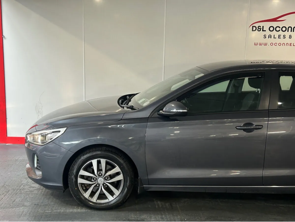 Hyundai i30 I 30 DELUXE 5DR - Image 3