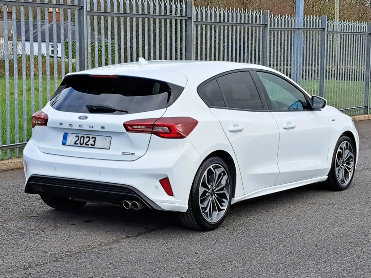 Ford Focus ST-LINE VIGNALE 1.5TD 120BHP 8 SPEED AU - Image 4