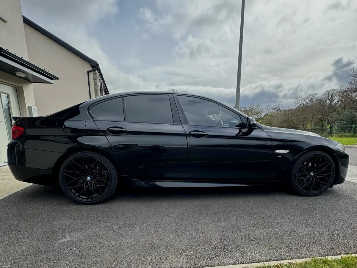 BMW 5 series 520d M Sport - Image 3