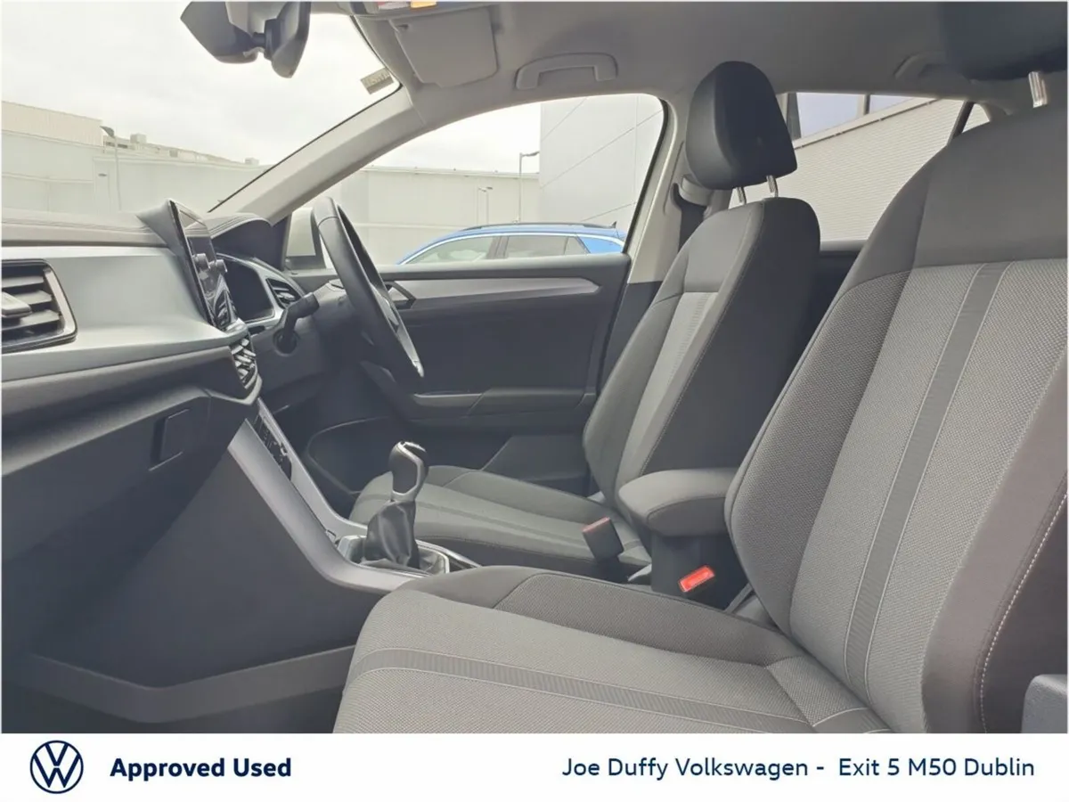 Volkswagen T-Roc T-ROC LIFE 2.0 TDI M6F 116HP - Image 4