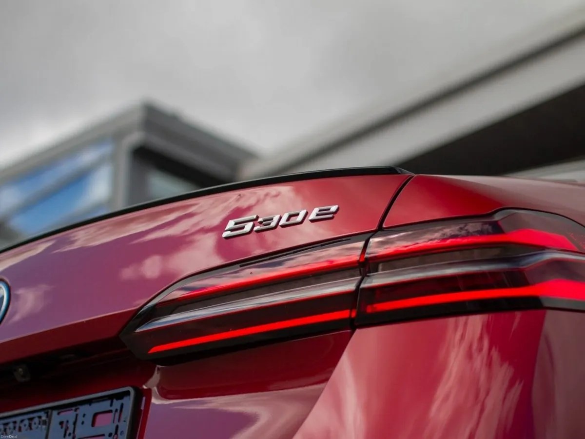 BMW 5-Series 530e M Sport Pro - Image 3