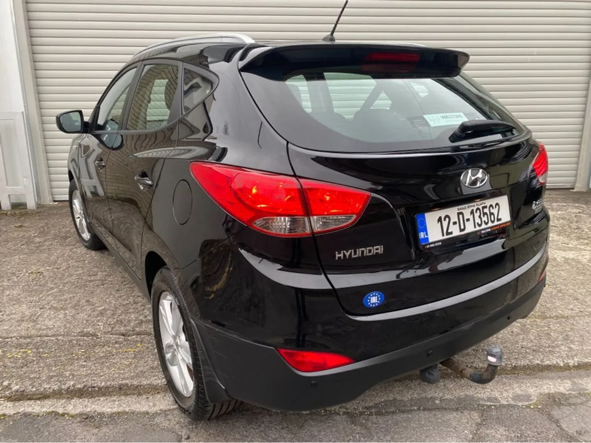 Hyundai ix35 1.7 D@ Waltons Garage Ranelagh - Image 2