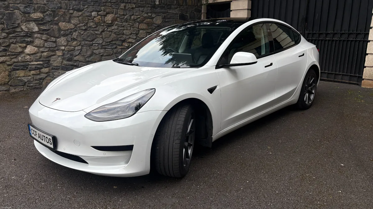 2022 Tesla Model 3 RWD Standard Plus - Image 4