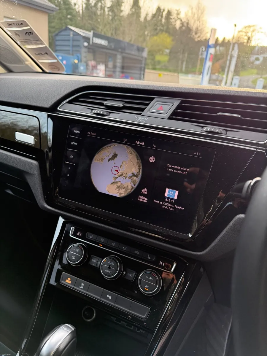 Volkswagen Touran 2018 - Image 3