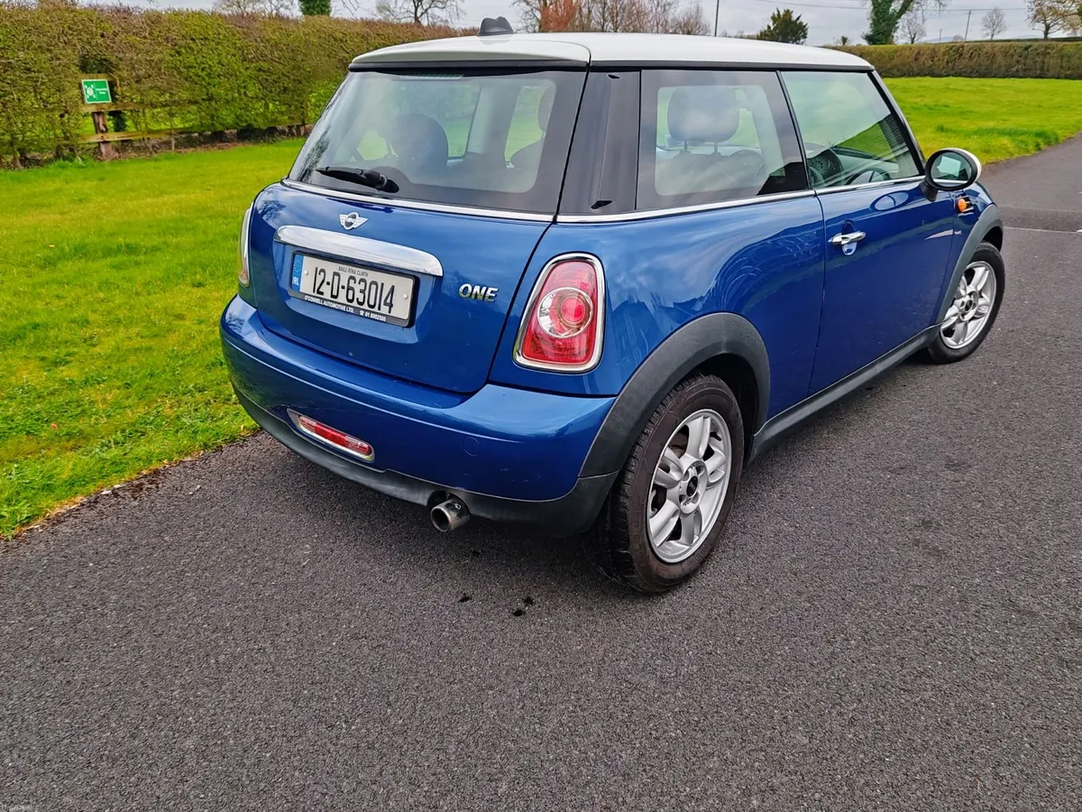 Mini One 2012 92 km - Image 2