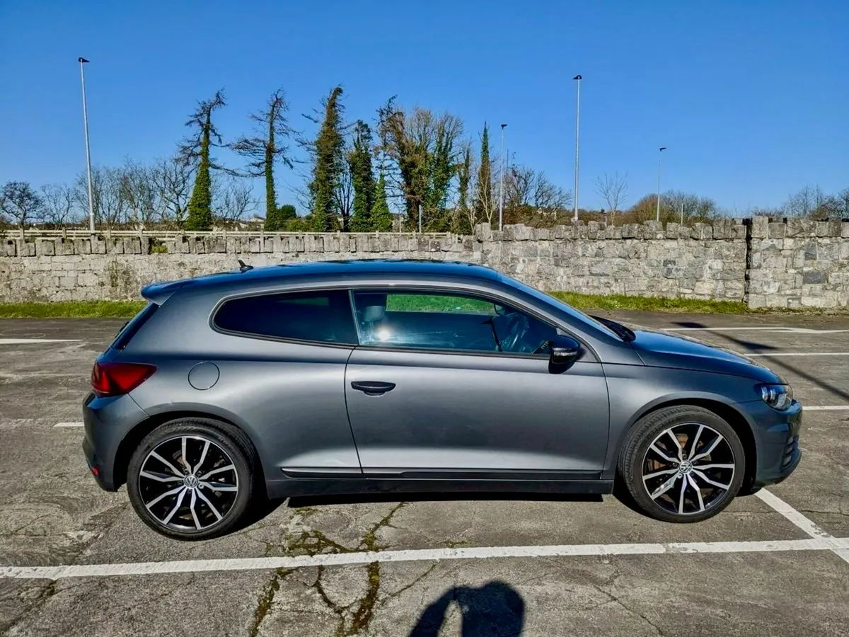 Volkswagen Scirocco - Image 5