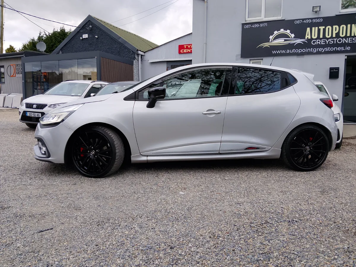 Clio RS Trophy - Image 2