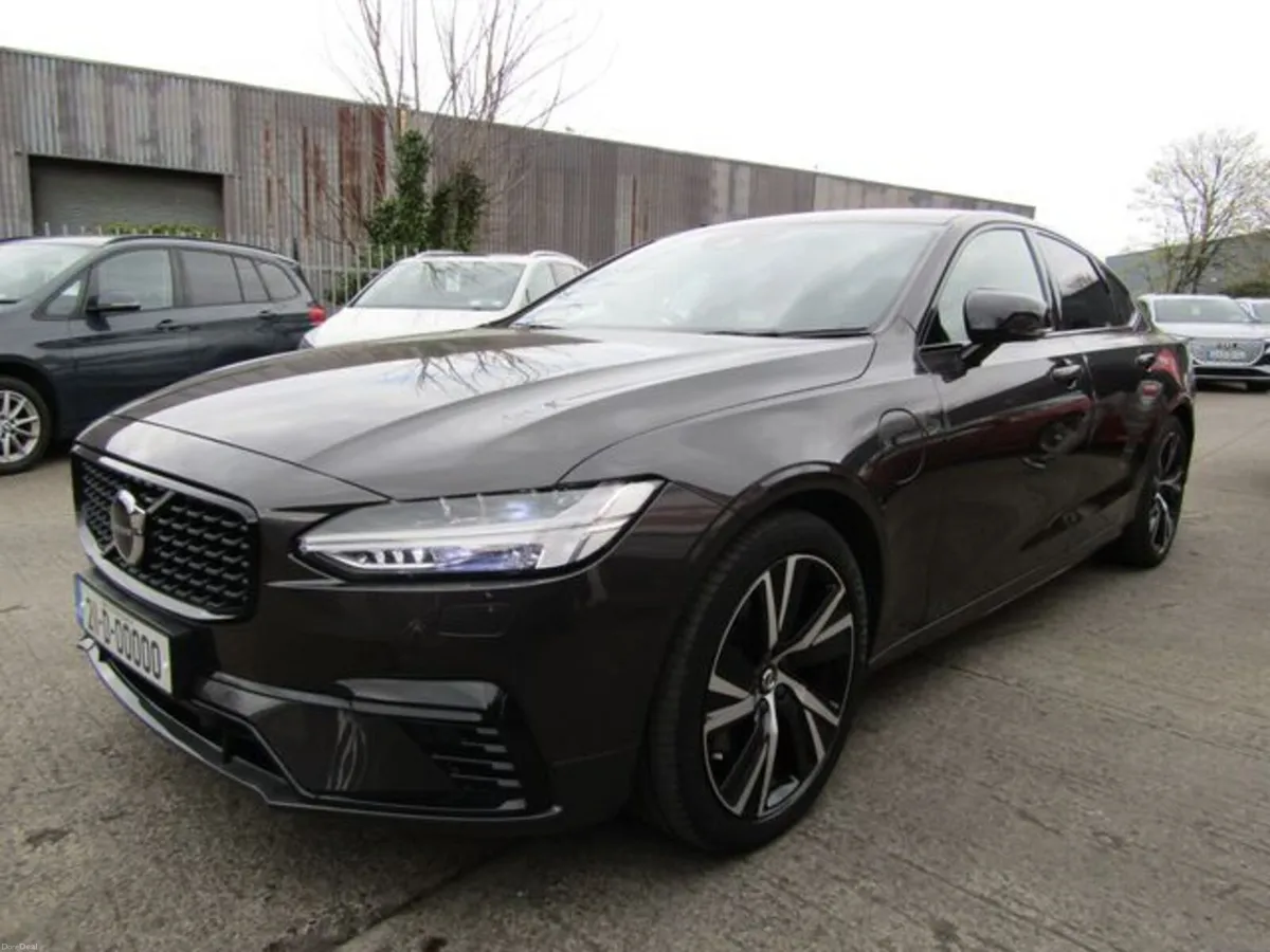 Volvo S90 RECHARGE T8 R-DESIGN AWD - Image 3
