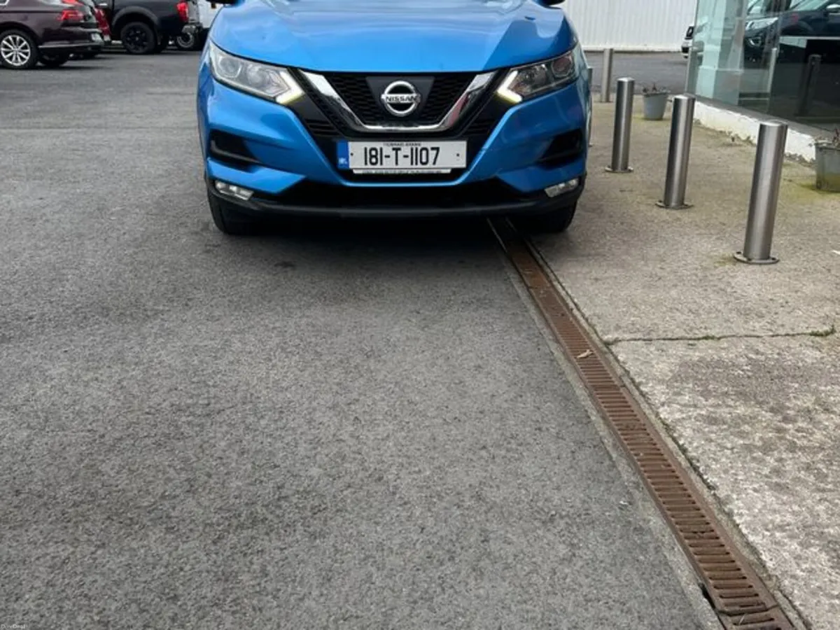 Nissan Qashqai 1.5 SV 18 4DR - Image 4