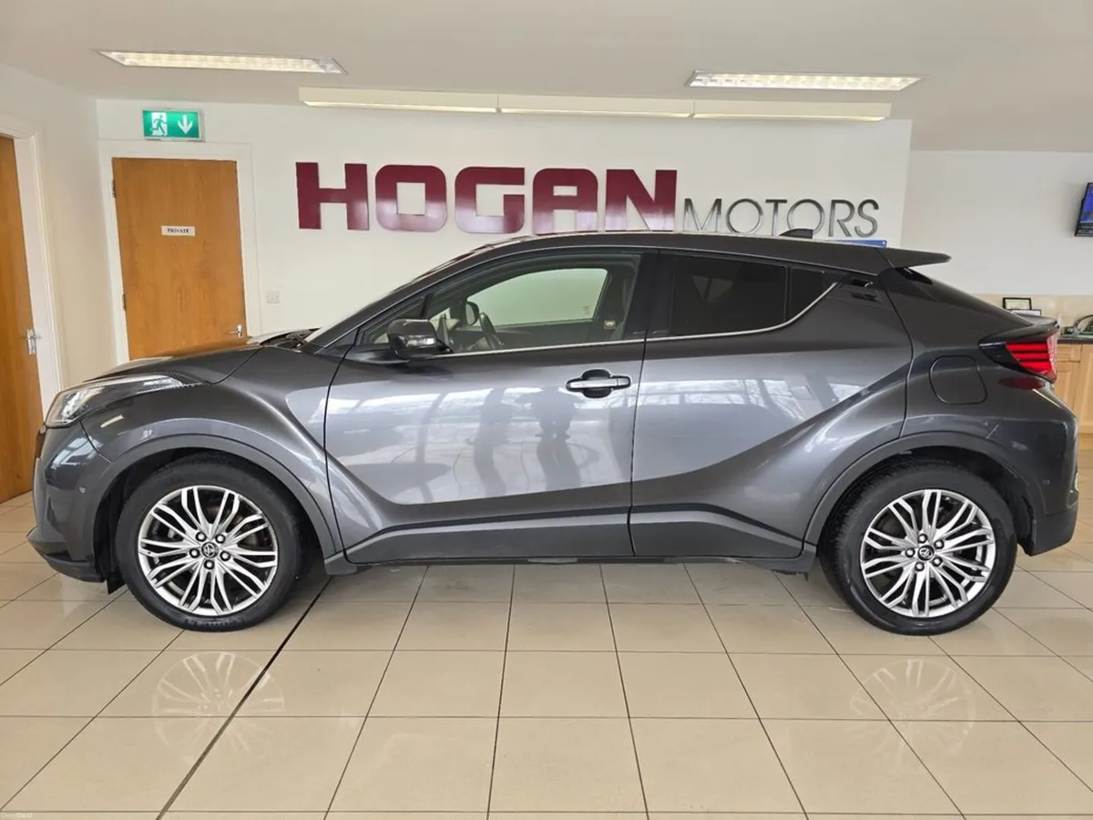 Toyota C-HR Hybrid SOL AUTOMATIC * BEST SPEC * - Image 4