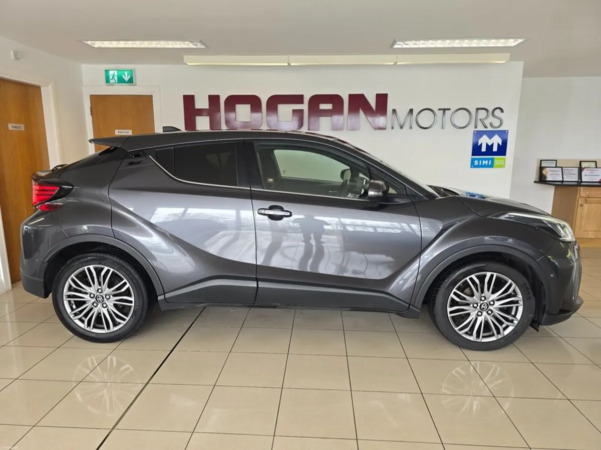 Toyota C-HR Hybrid SOL AUTOMATIC * BEST SPEC * - Image 3