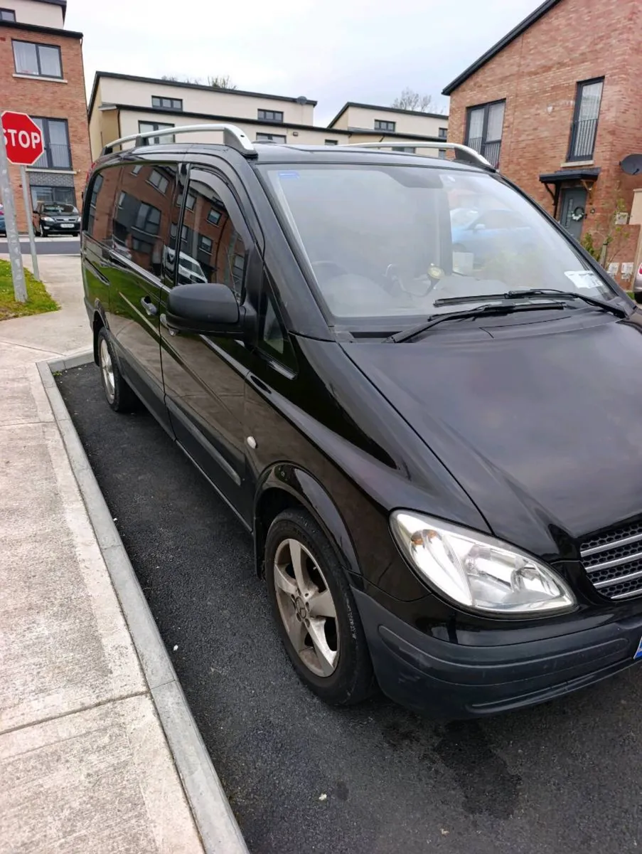 Automatic 2010 Mercedes Vito van 2.1 Diesel - Image 4