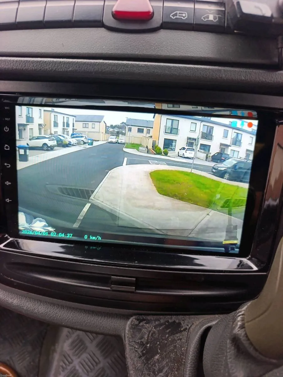 Automatic 2010 Mercedes Vito van 2.1 Diesel - Image 3