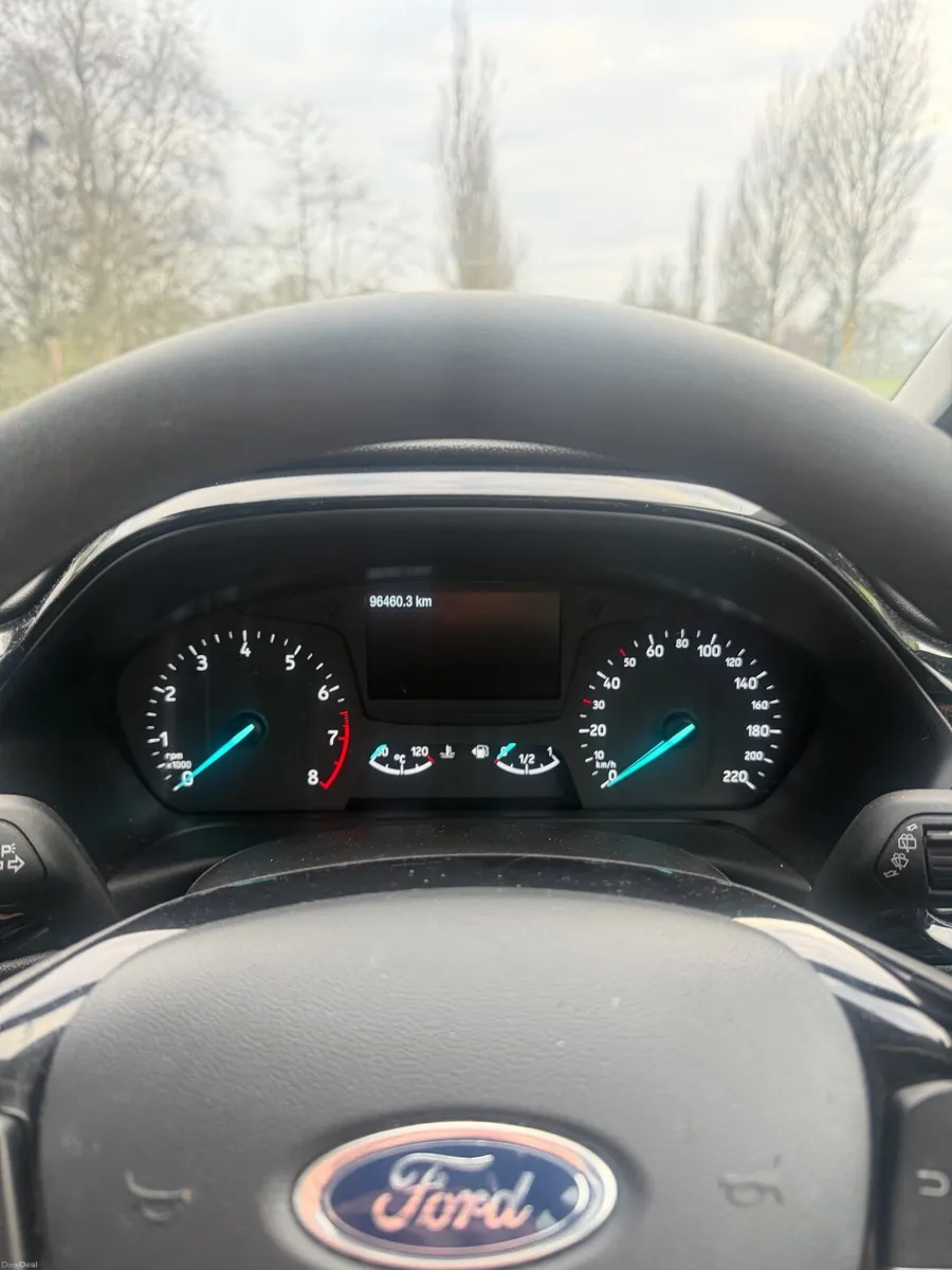 191  Ford Fiesta Zetec - Image 3