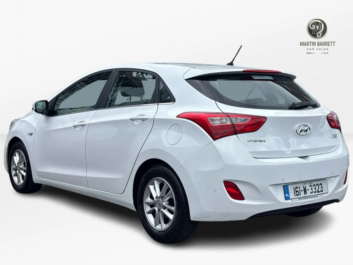 Hyundai i30 SE BLUE DRIVE 110PS 5DR - Image 4
