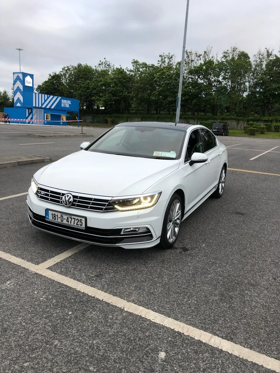 181 VW Passat *R LINE* DSG *SUNROOF* QUICK SALE - Image 3