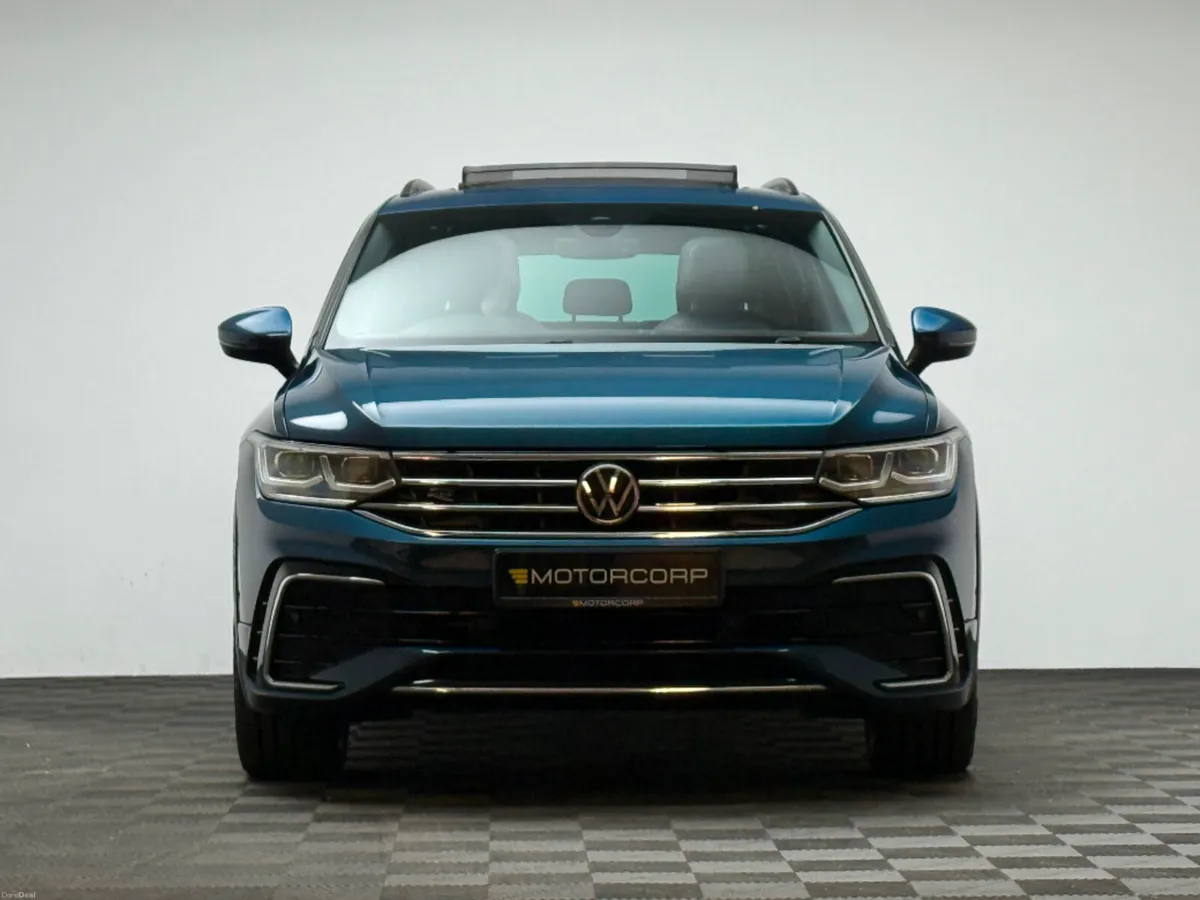 Volkswagen Tiguan R-LINE 1.5 TSI *PAN ROOF* - Image 2