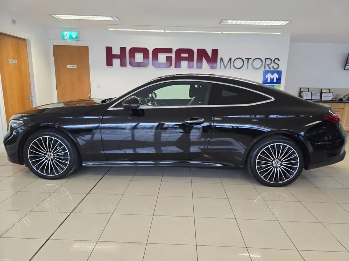 Mercedes-Benz CLE 300 E AMG LINE PREMIUM PHEV COUP - Image 4