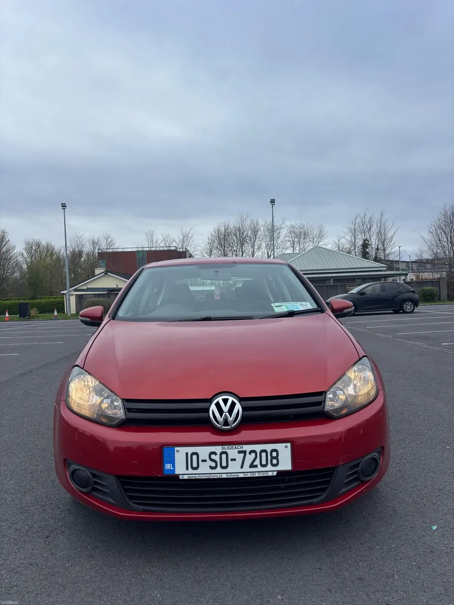 Volkswagen Golf 2010 - Image 1