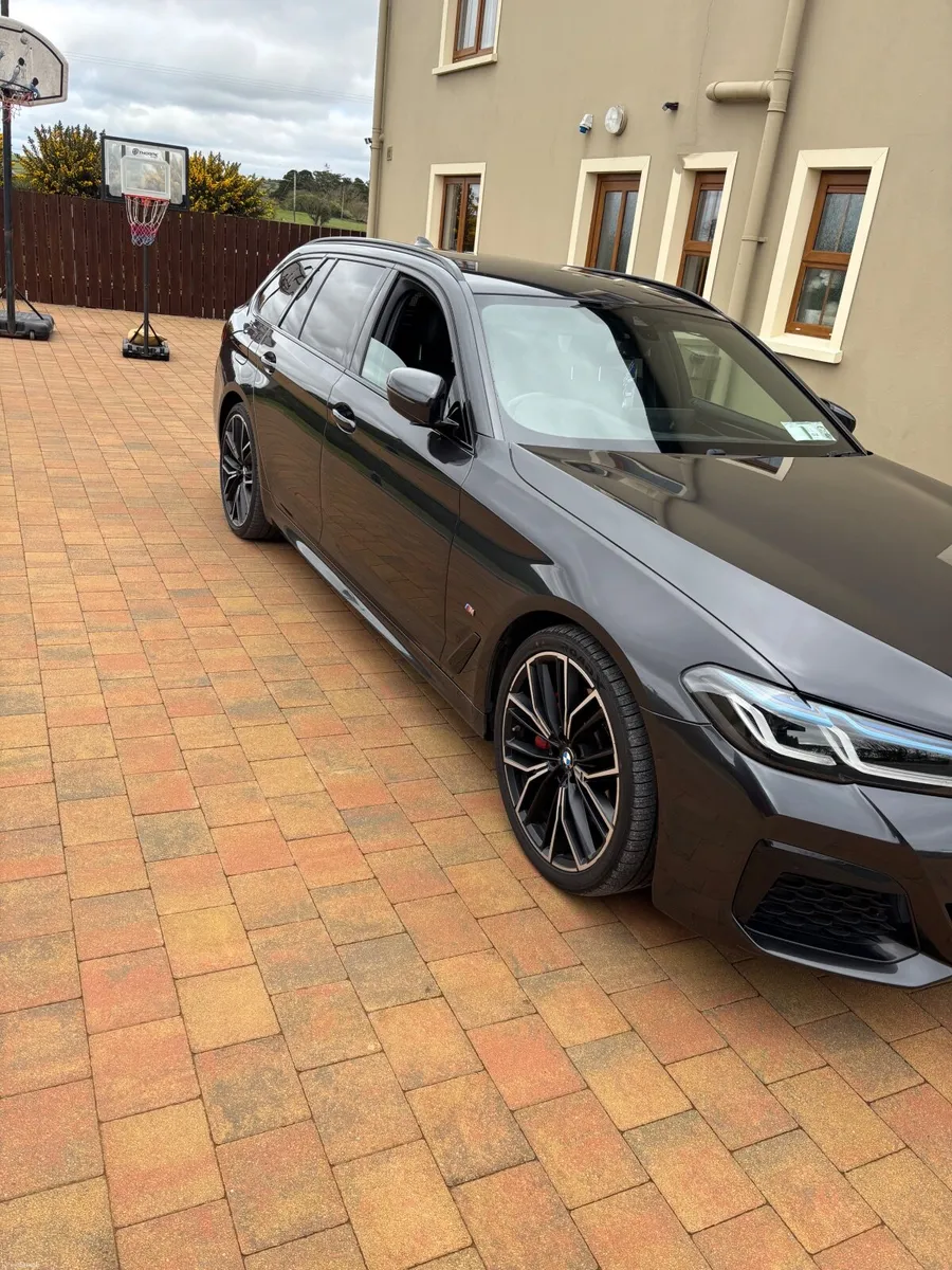 BMW 5-Series 2022 - Image 3