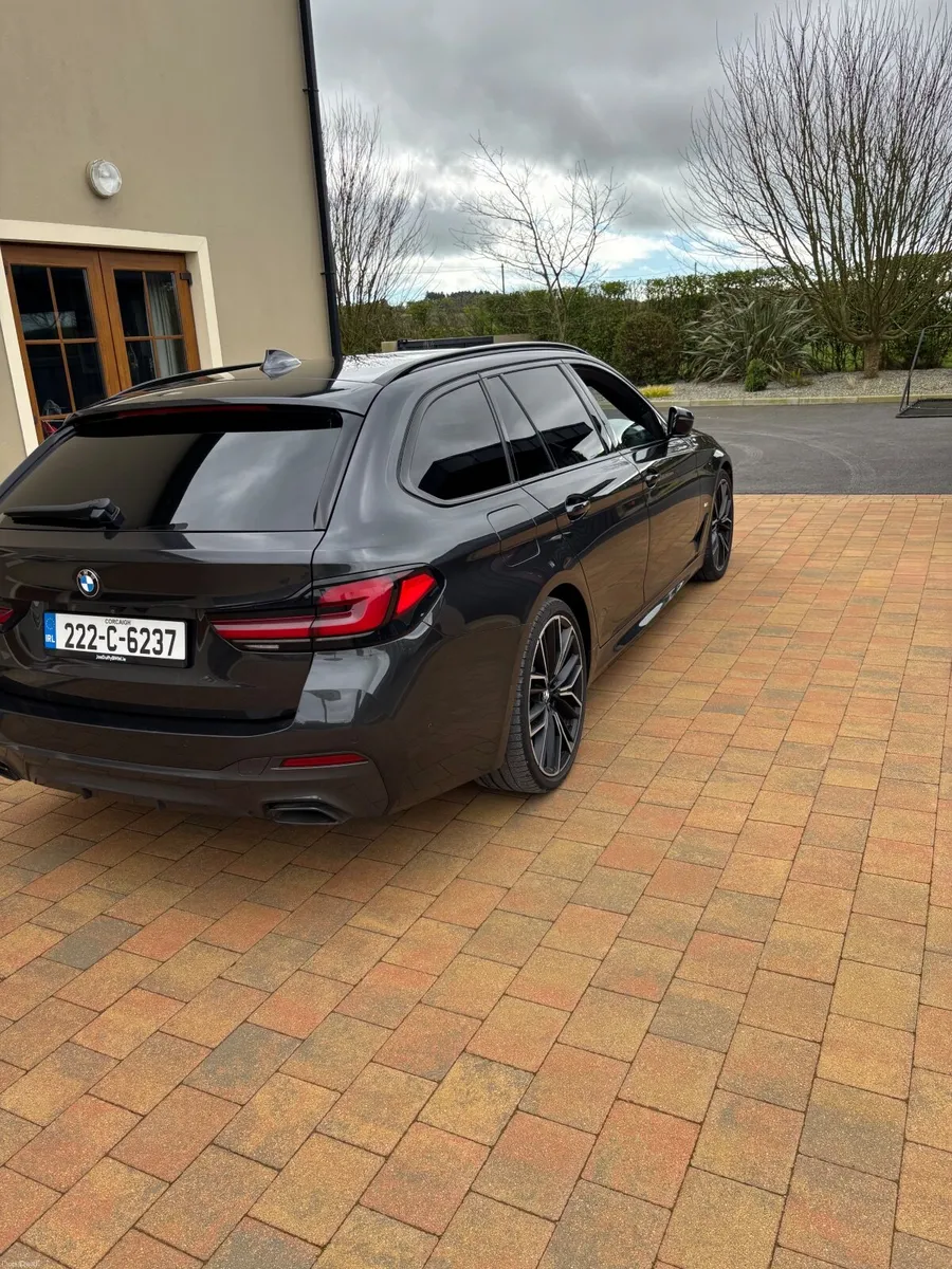 BMW 5-Series 2022 - Image 4