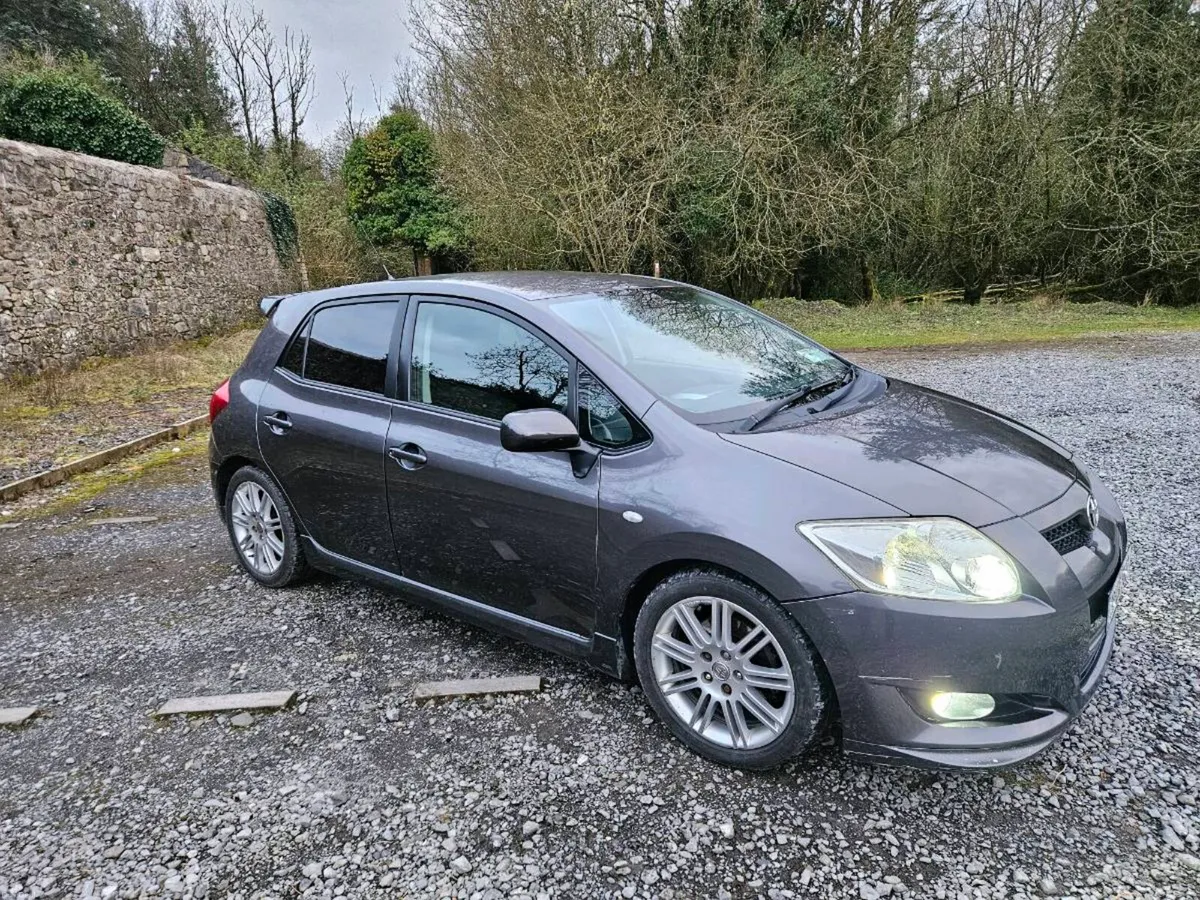 2008 Toyota Auris SR 2.0 D4D - Image 2