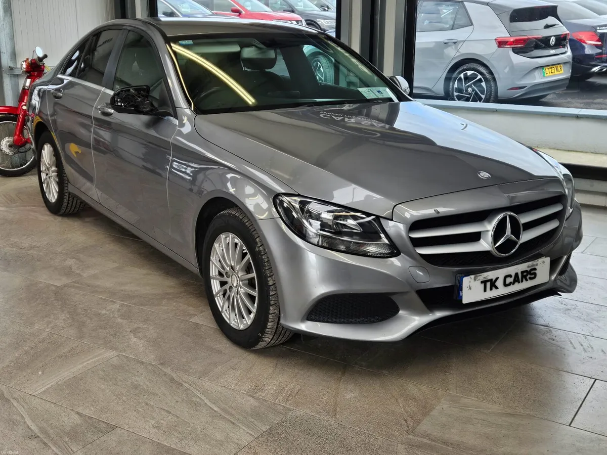 16 MERCEDES BENZ C-CLASS - Image 1