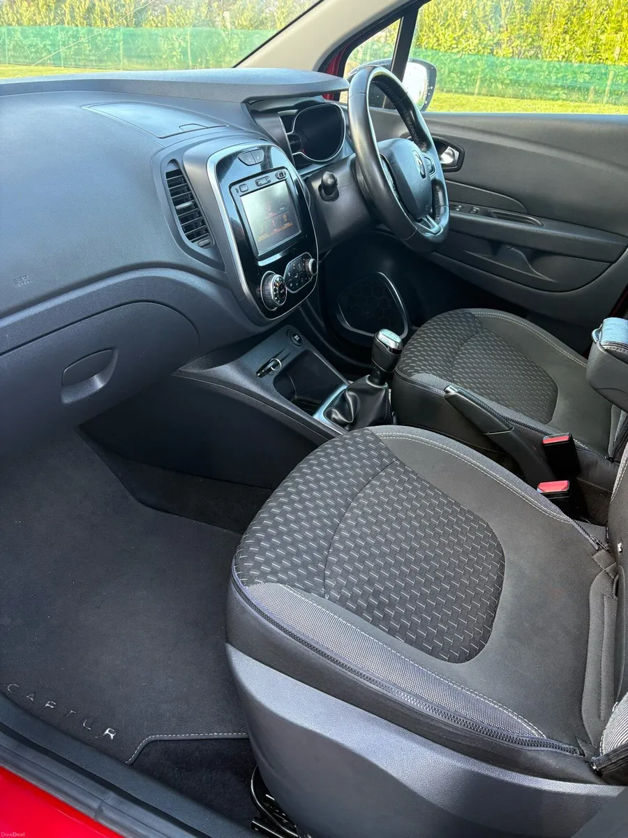 Renault  Captur Dynamique Nav - Image 5