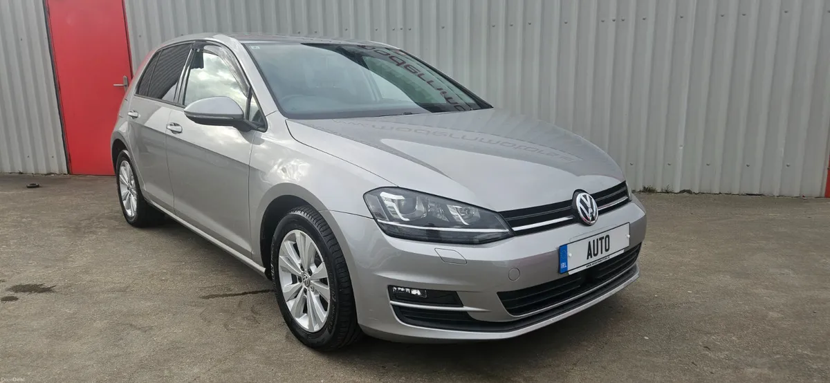 Volkswagen Golf automatic comfortline plus low kms - Image 3