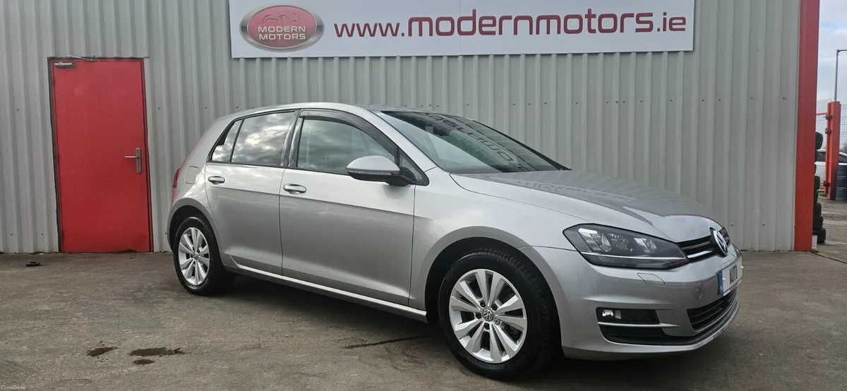 Volkswagen Golf automatic comfortline plus low kms - Image 2