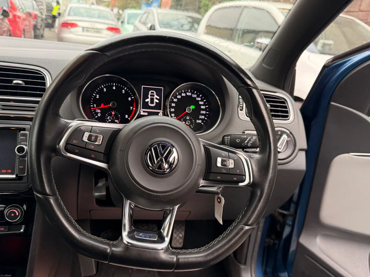 Volkswagen polo 2015  GT  1.4 Automatic - Image 5