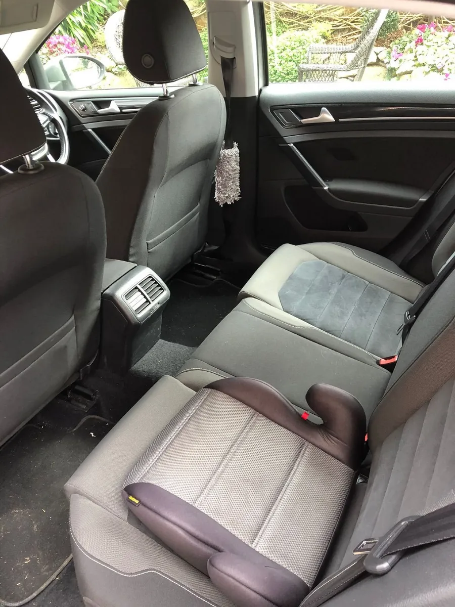 Volkswagen Golf 2014 1.6L Diesel only 105k kms - Image 4