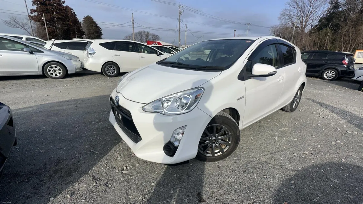 Toyota Aqua 2015 Hybrid - Image 4