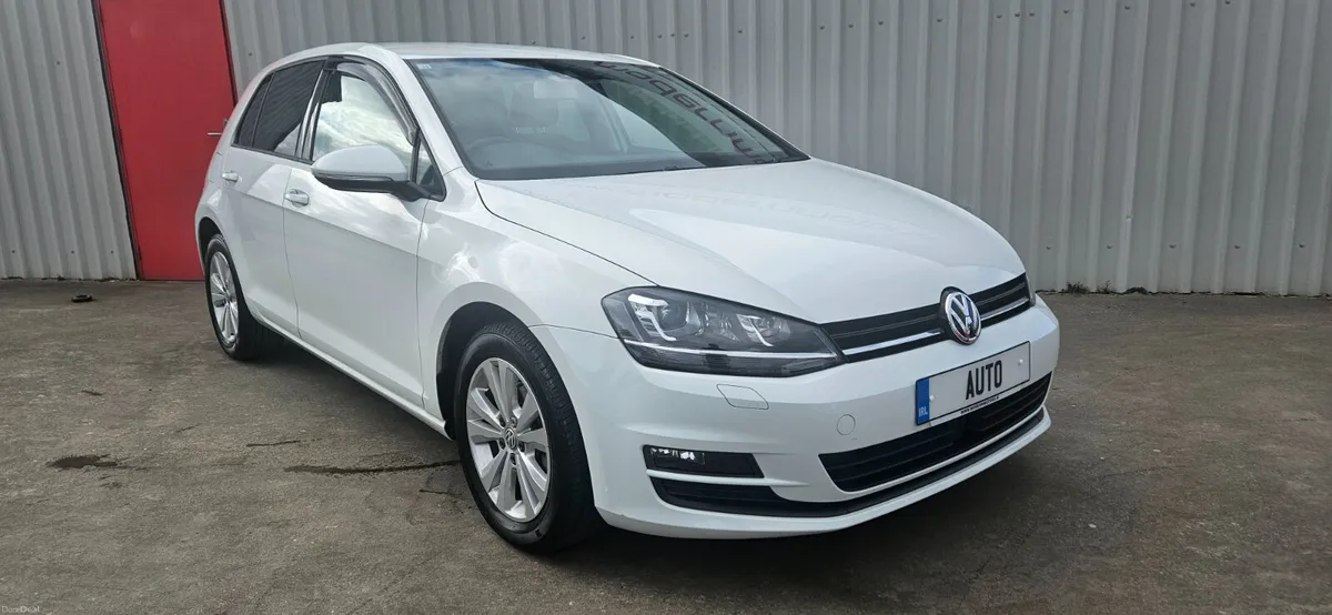 Volkswagen Golf auto comfortline plus high spec - Image 3