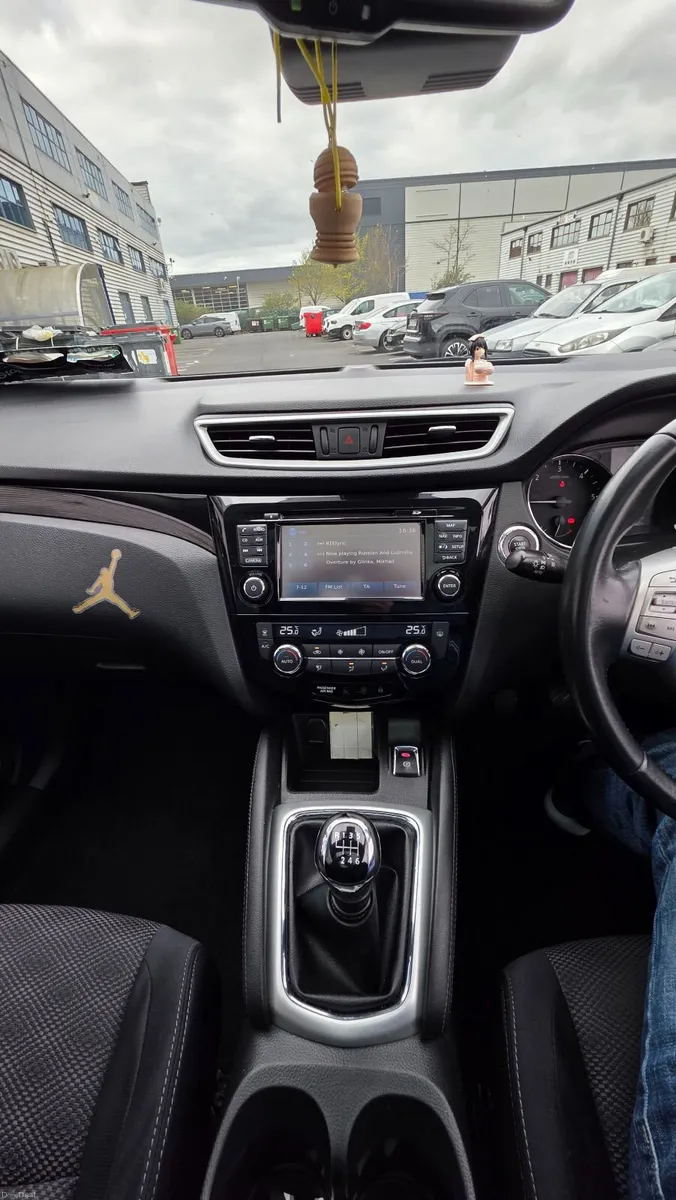 Nissan Qashqai 2017 - Image 2