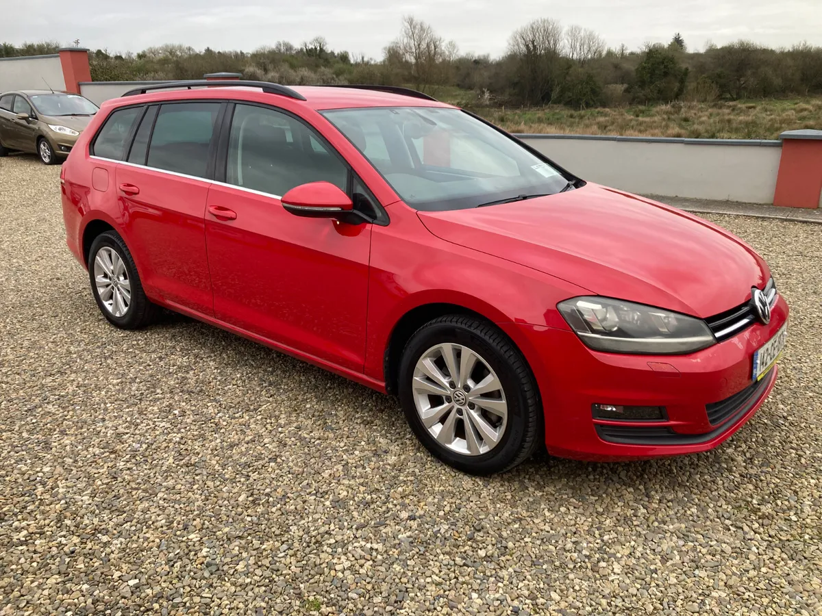 Volkswagen Golf 2014 Automatic Estate - Image 1