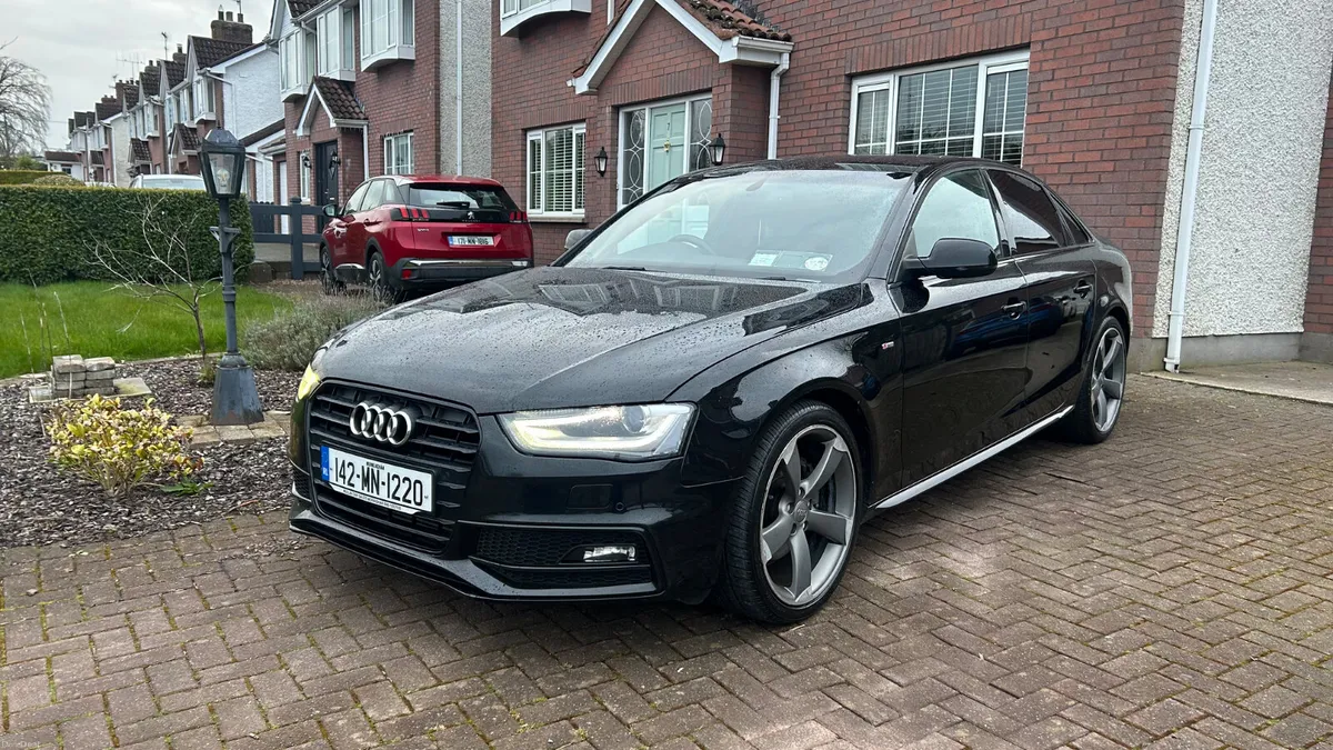 Audi A4 s line  black edition 2014 - Image 4