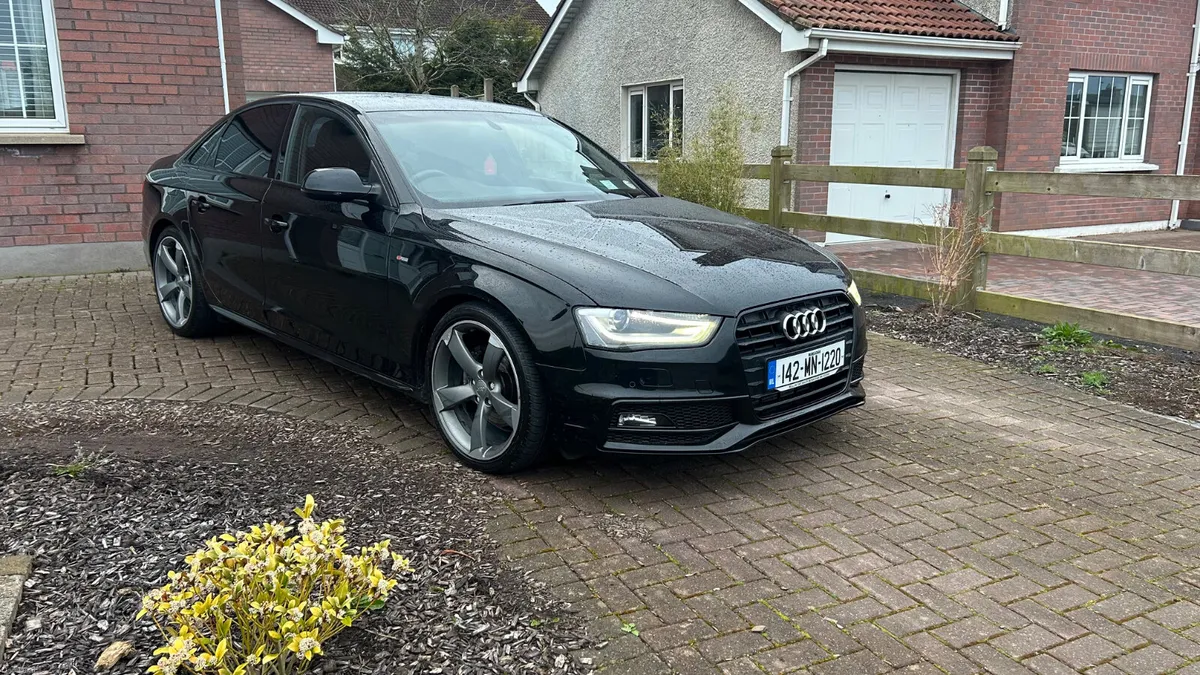 Audi A4 s line  black edition 2014 - Image 1