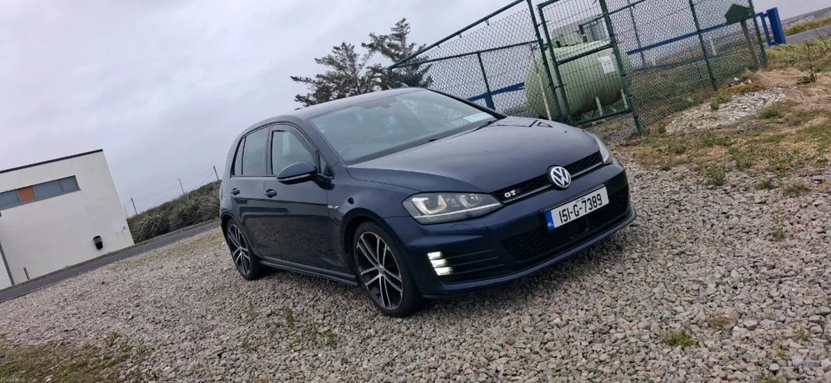 2015 Volkswagen Golf GTD - Image 3