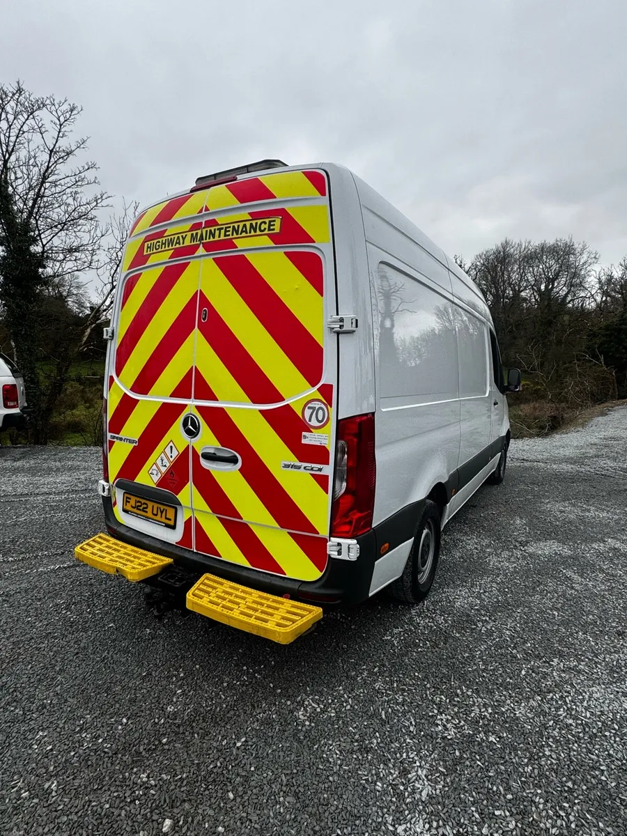 2022 MERCEDES SPRINTER MWB 7 TON TRAIN WEIGHT - Image 4