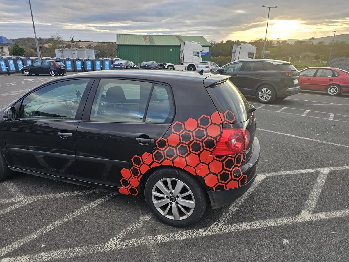 2008 Volkswagen Golf - Image 3