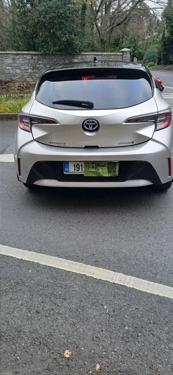 Toyota Corolla 2019 - Image 2