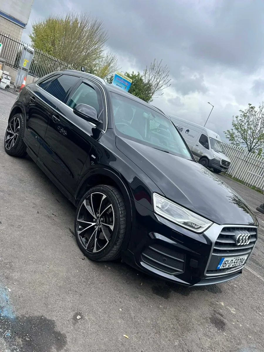 Audi Q3 - Image 1